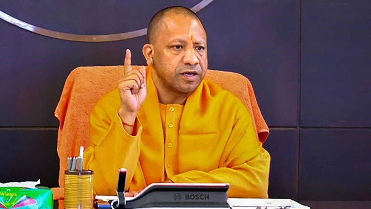 ‘छोटे बच्चों को स्मार्ट फोन मत पकड़ाइए,’ सीएम योगी की पैरेंट्स से अपील