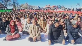मनरेगा से गांधी का नाम हटाने के विरोध में शिमला के रिज मैदान पर कांग्रेस नेताओं का विरोध प्रदर्शन