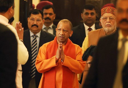 योगी सरकार ने पेश किया बजट, सुरेश खन्ना बोले- प्रति व्यक्ति आय बढ़ी!